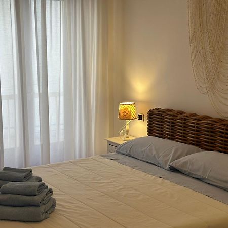 La Casa Del Mare Apartment Vieste Bagian luar foto