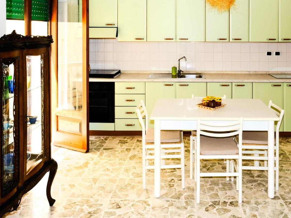La Casa Del Mare Apartment Vieste Bagian luar foto
